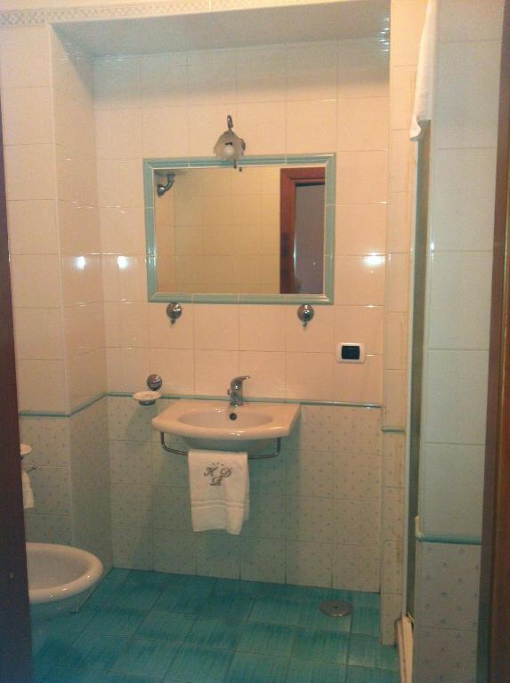 Albergo Delle Rose Pozzuoli Rum bild