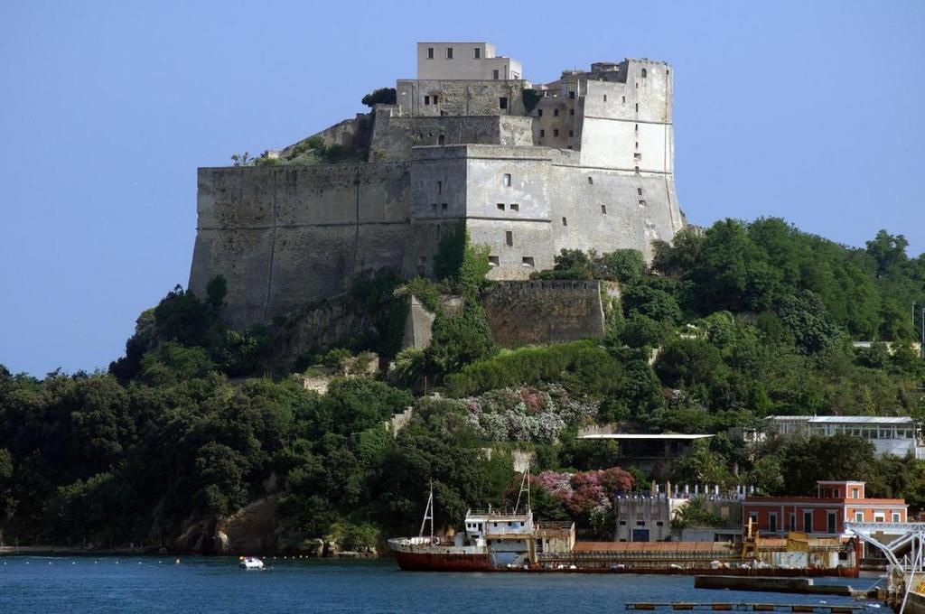 Albergo Delle Rose Pozzuoli Exteriör bild