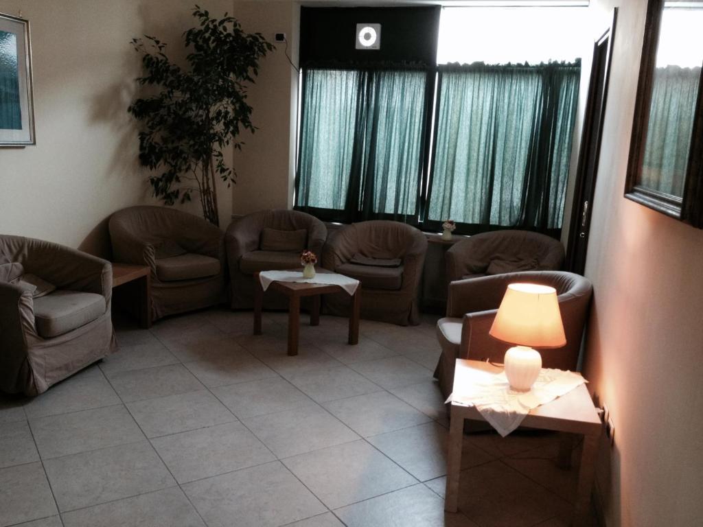 Albergo Delle Rose Pozzuoli Exteriör bild